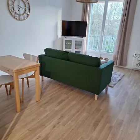 Appartement T2 Renove 3eme Etage Places Parking