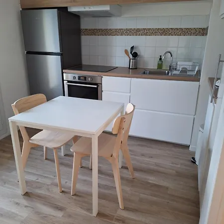 T2 Renove 3eme Etage Places Parking דירה *